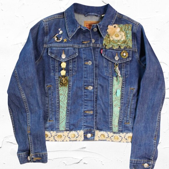 Moon Child Vibes 🌙 Handmade Upcycled Levi’s Jacket – Turquoise, Trims & Charms - Picture 3 of 16